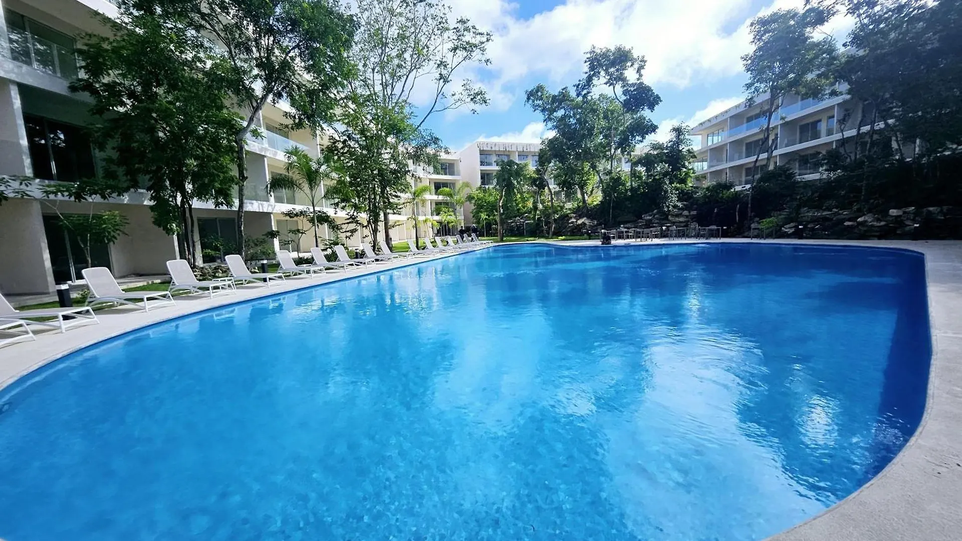 Exclusive Modern Condo In Playacar Playa del Carmen